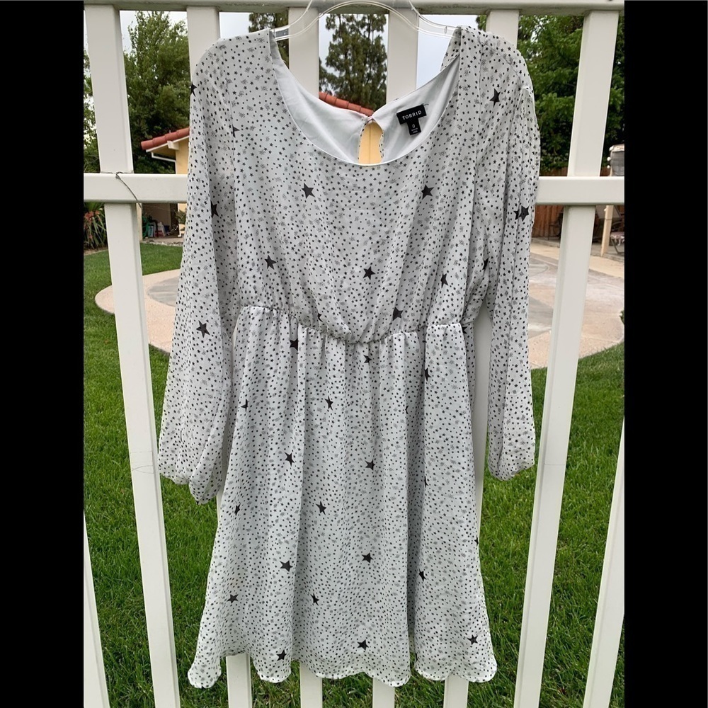 Torrid cold shoulder chiffon skater‎ dress
